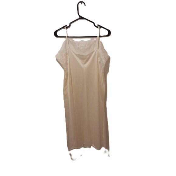 Vintage 1970s Van Raalte Slip – White Nylon – Size Tall 42 – Canada Bridal - Picture 4 of 6